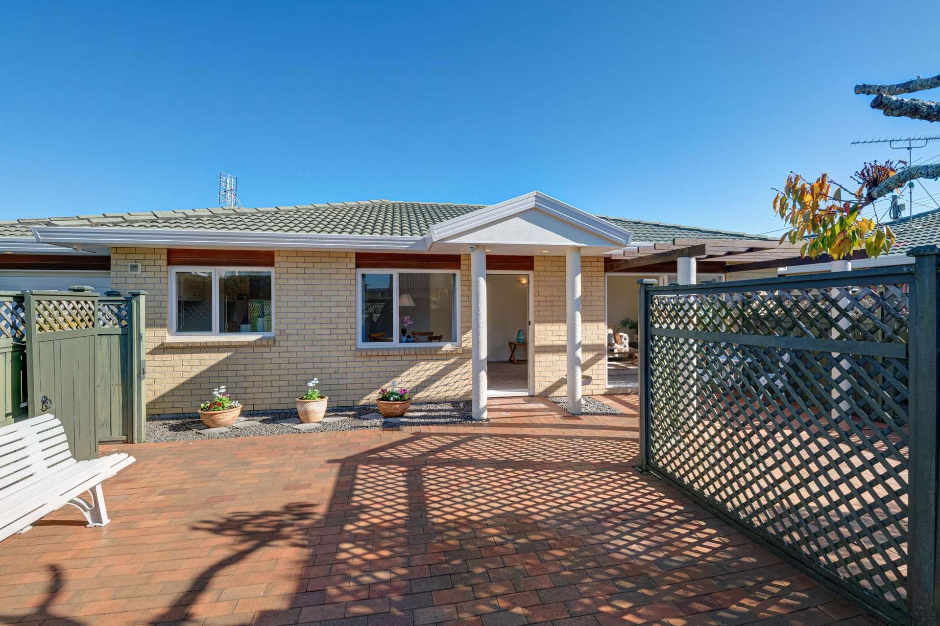 2/16 Moenui Avenue Orewa_0