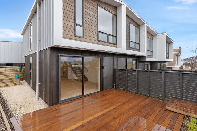 5/4 Glen Atkinson Street Saint Heliers_1
