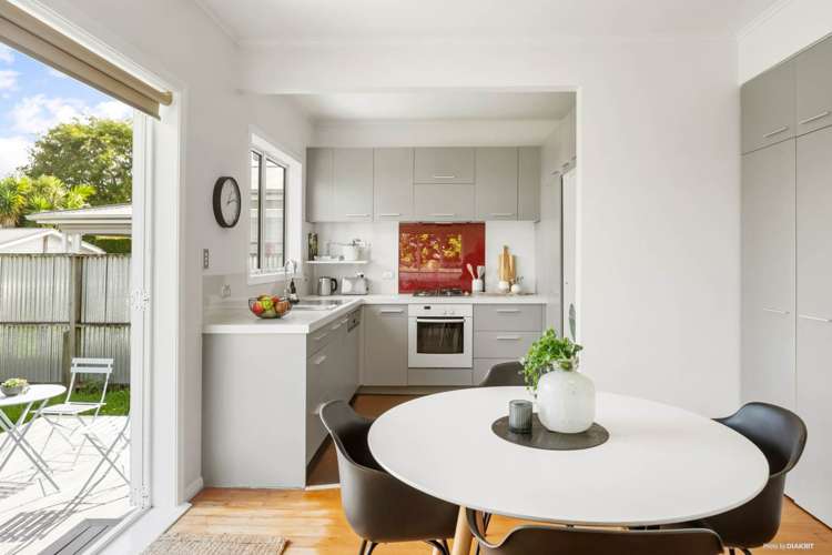 31 Springleigh Avenue Mt Albert_5