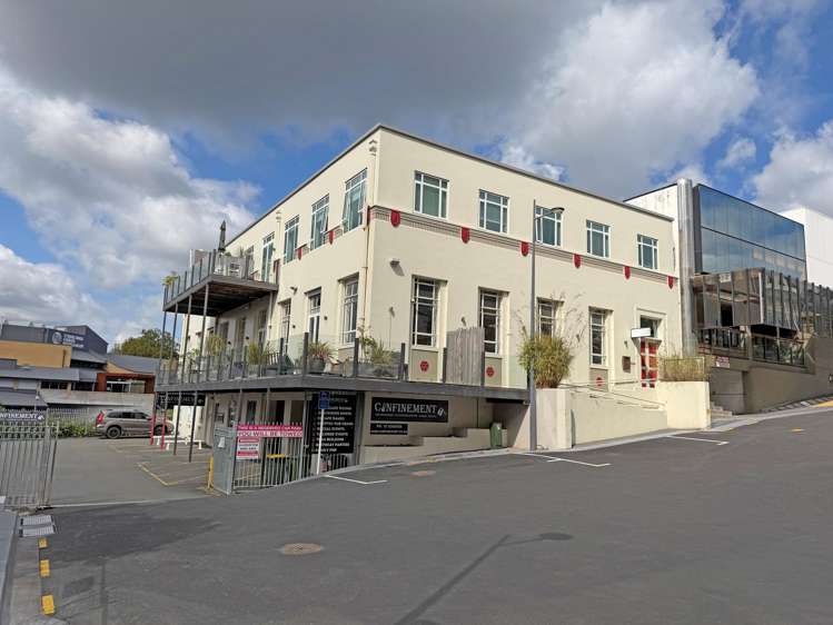 6 Sapper Moore-Jones Place_0