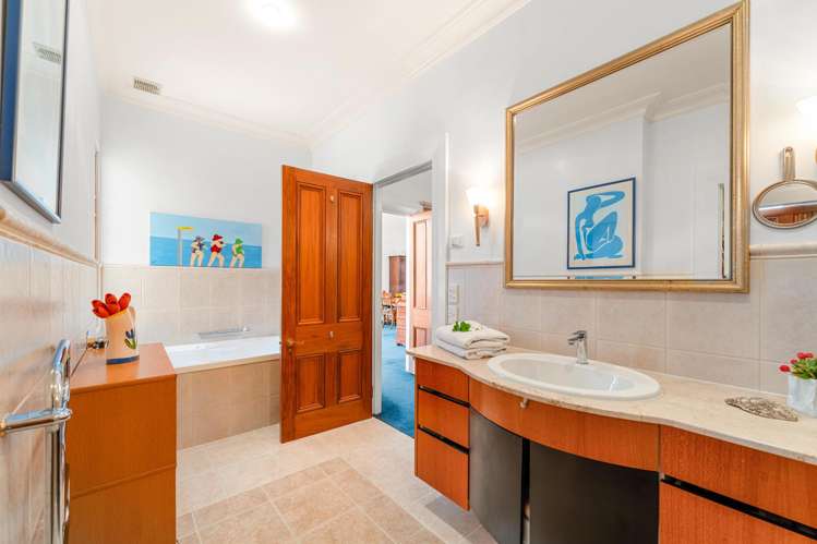 5B King Edward Parade Devonport_13