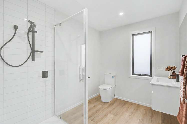 156 Kew Road Kew_16