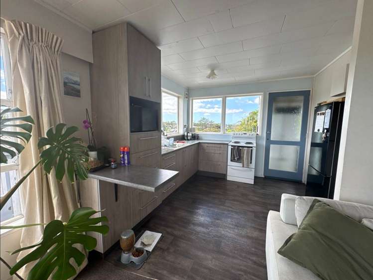 2/867 East Coast Road Northcross_2