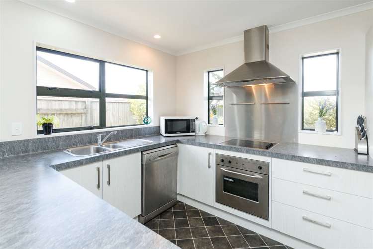 19 Orlando Way Kelvin Grove_5