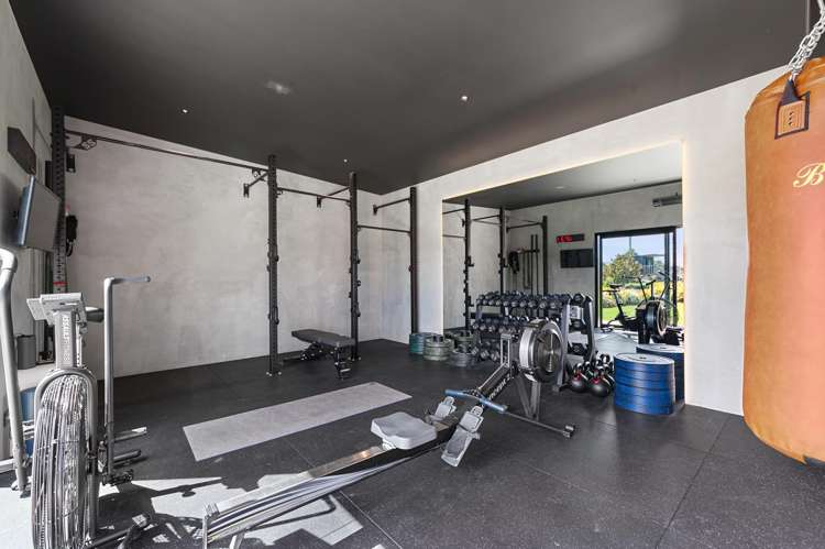 130 Verdeco Boulevard Lincoln_26