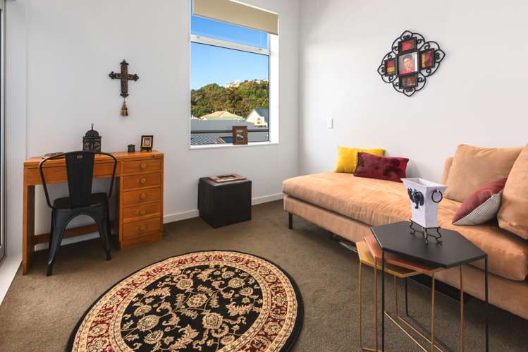 2/101 Dp Mana Esplanade Paremata_11