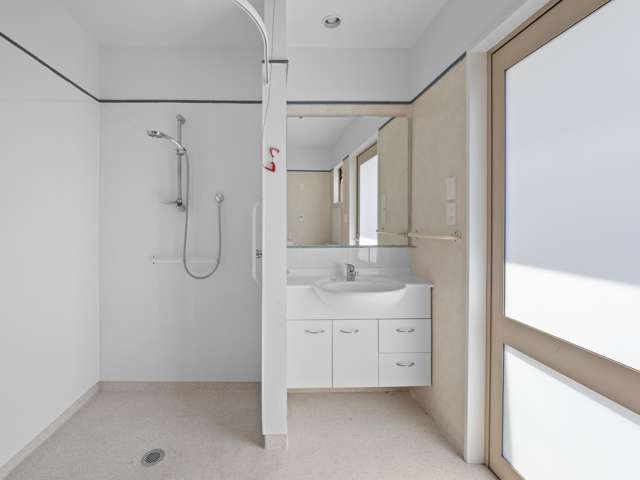 2/19 Tancred Street Ashburton_1