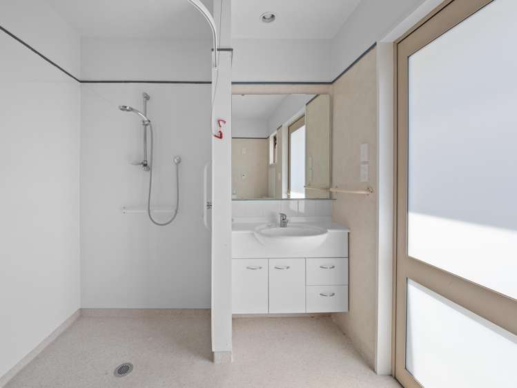 2/19 Tancred Street Ashburton_1