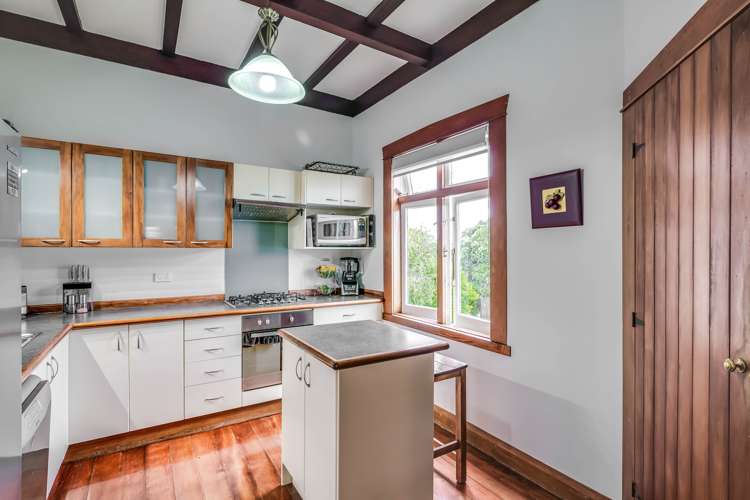 45 Lake Road Devonport_30