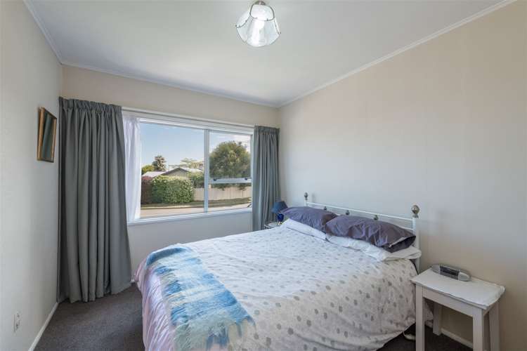 12 Fergusson Street Stoke_14