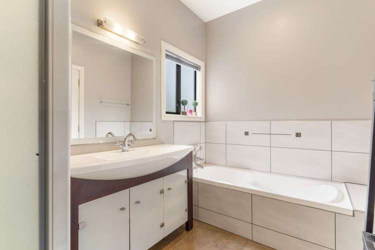 49 Centennial Avenue Milton_12