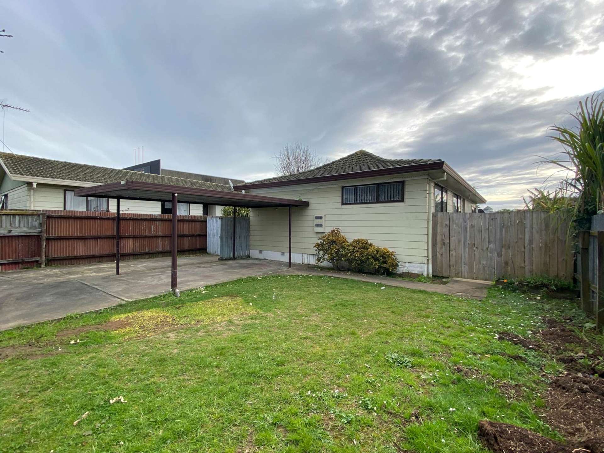 2/190 Te Irirangi Drive Flat Bush_0