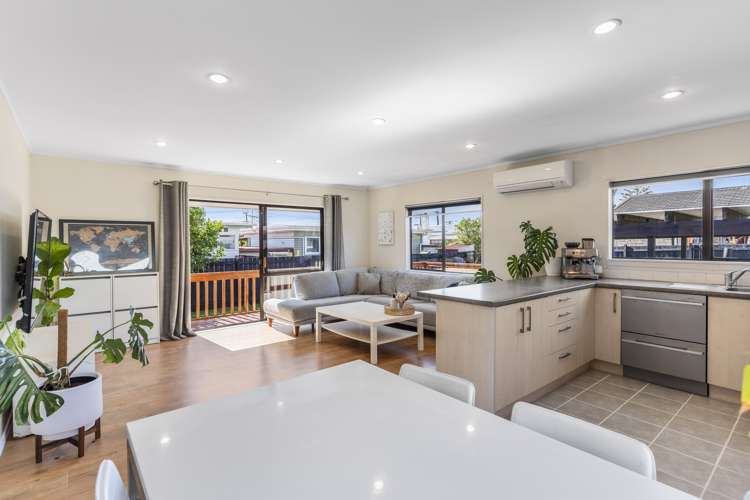 2/170 Birkdale Road Birkdale_5