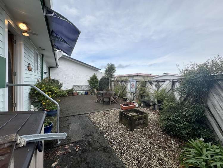  8 Kew Grove Wainuiomata_10