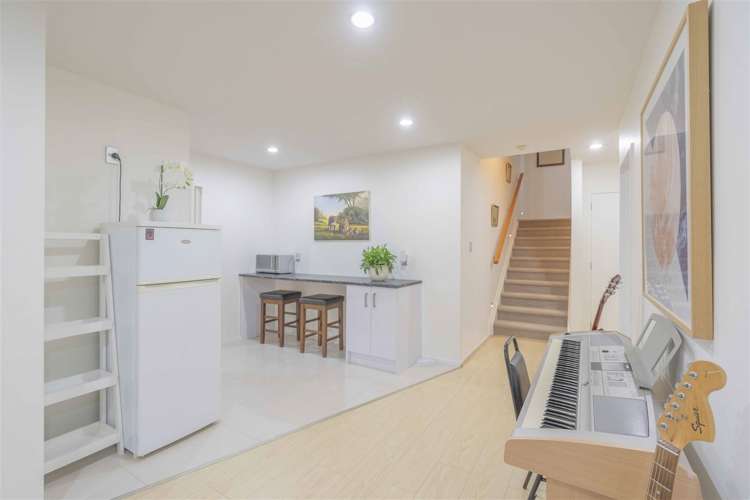 13 Bintulu Place Fairview Heights_24