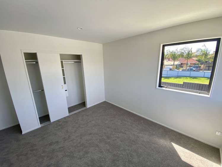 1/25 Vodanovich Road Te Atatu South_11