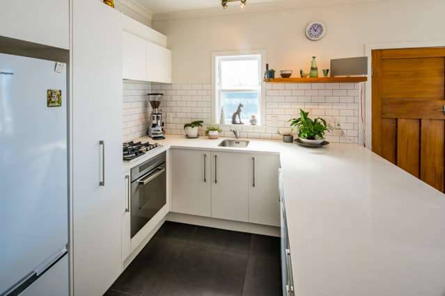 78 Lyall Parade Lyall Bay_4