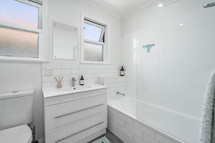 2/37 Bush Street Naenae_7