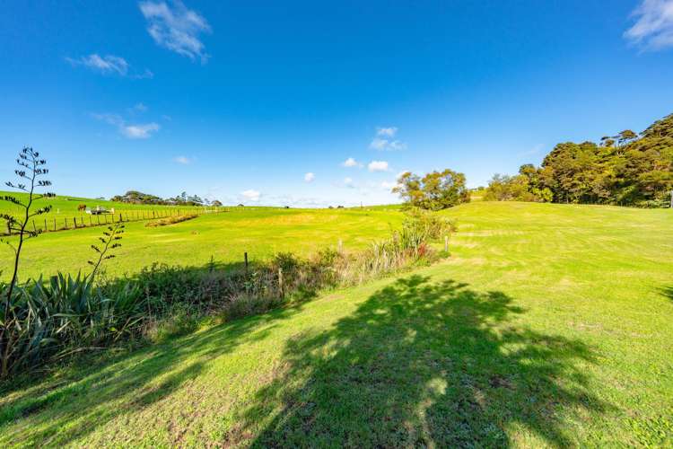 58 Arrowsmith Road Waitakere_37