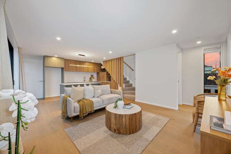 1/100 Innes Road Saint Albans_4