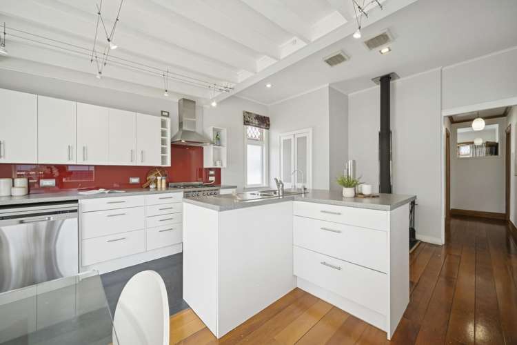 40 Ava Street Petone_17