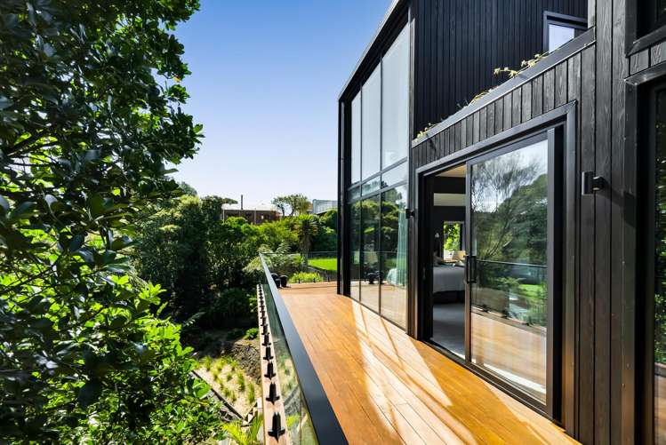 12A Baring Terrace Strandon_45