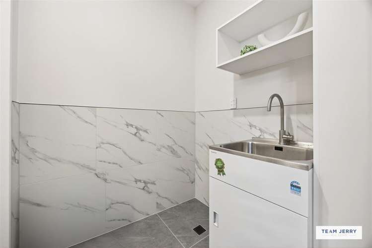 101 Tributary Parade Drury_38