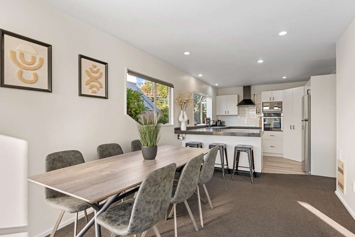 2/6 Pentonville Close_4