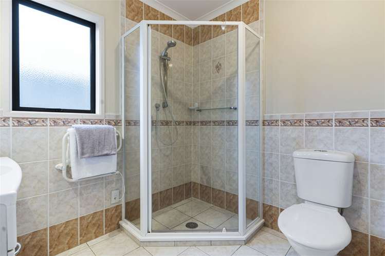 66 Skip Lane East Tamaki_16