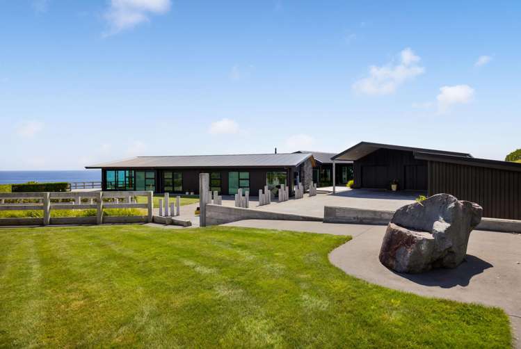 24 Washer Road Omata_40