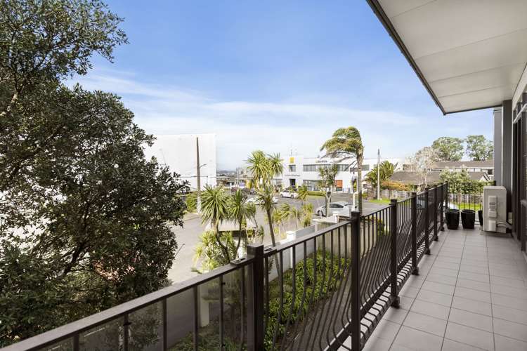 5/99 Mokoia Road Birkenhead_15