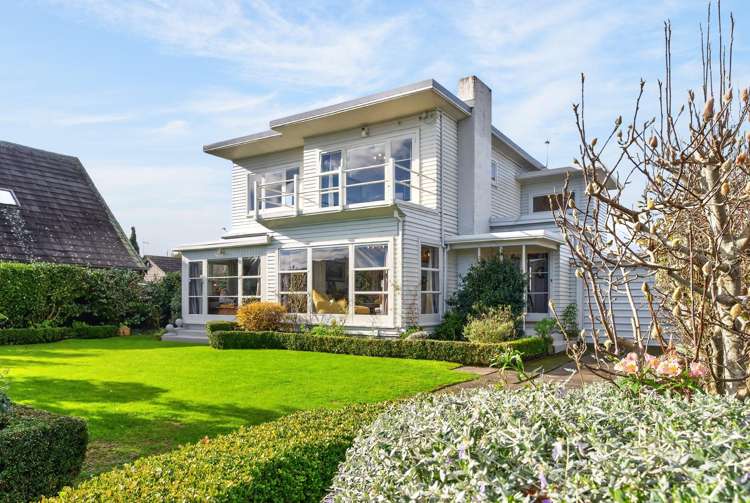 12 Bellevue Road Woburn_32