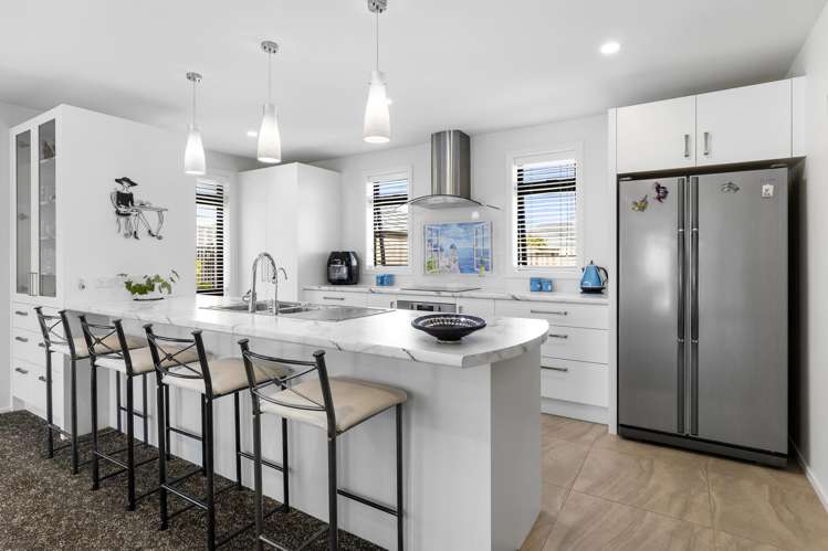 32 Huka Heights Drive Rangatira Park_13