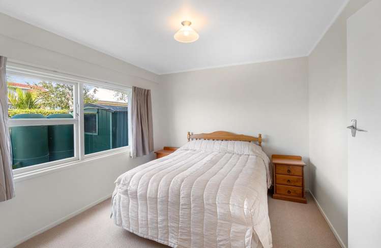 83 Sylvan Avenue Northcote_13