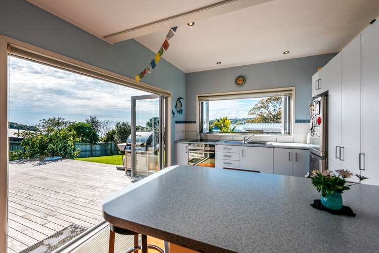 135 Ocean View Road Oneroa_10