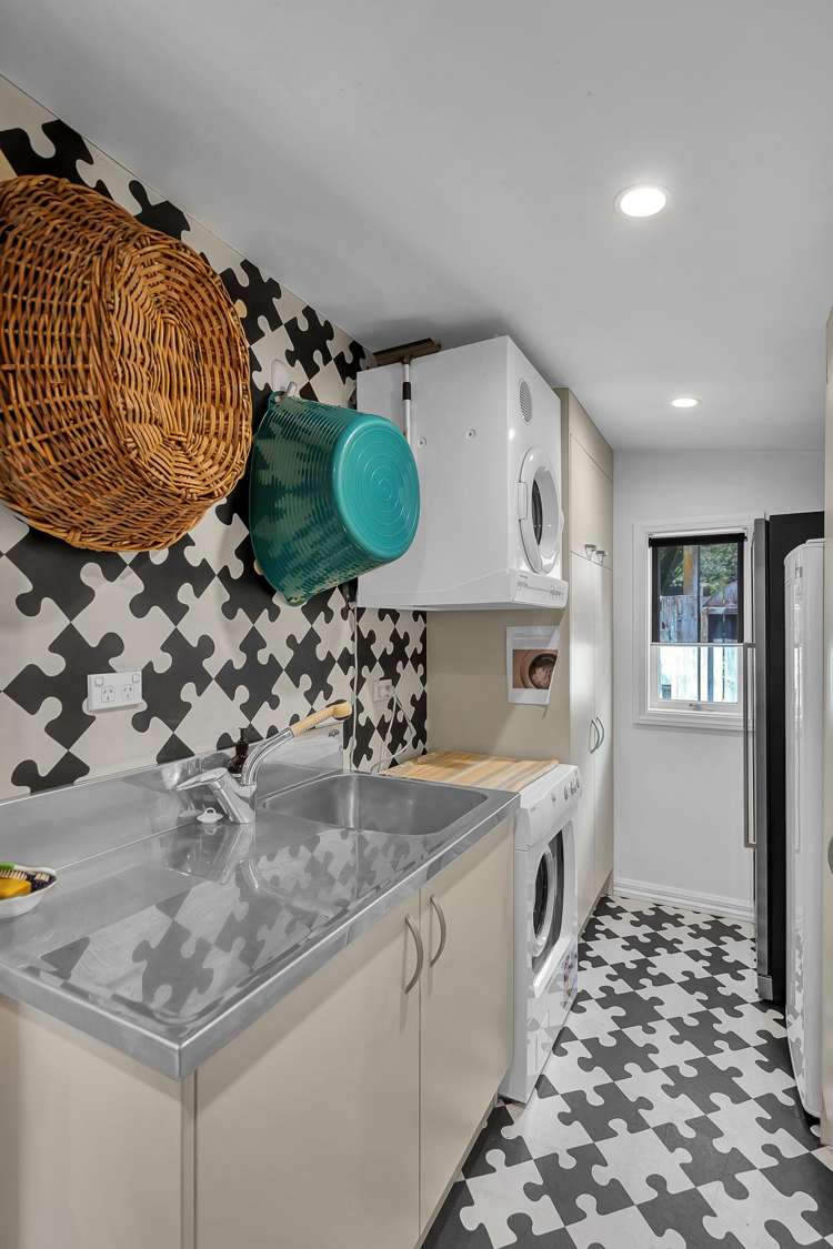 3 Lake Road Devonport_13