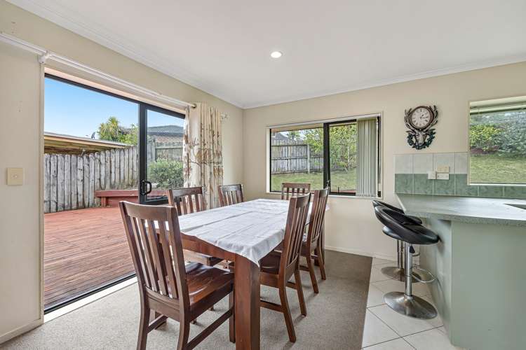 7 Donegal Park Drive Flat Bush_10