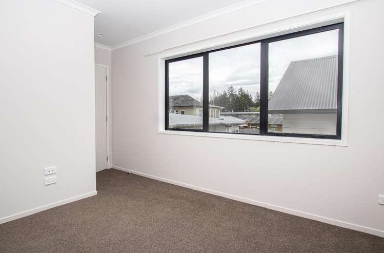 12/10 Charlemont Street 3295_7