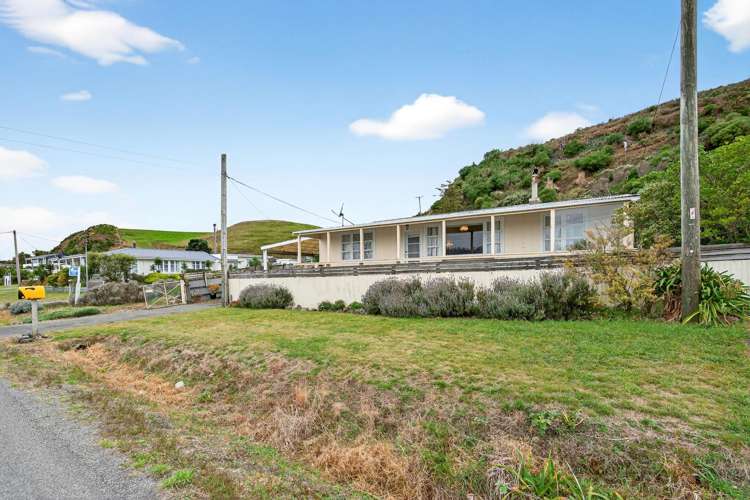 28 Lake Ferry Road_0