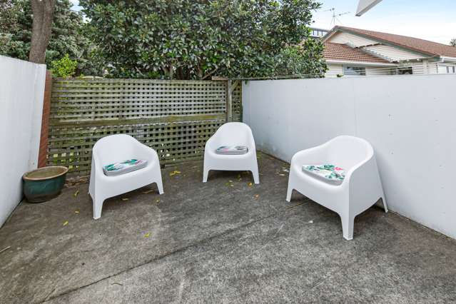 2/10 Upper Bourke Street Kilbirnie_4