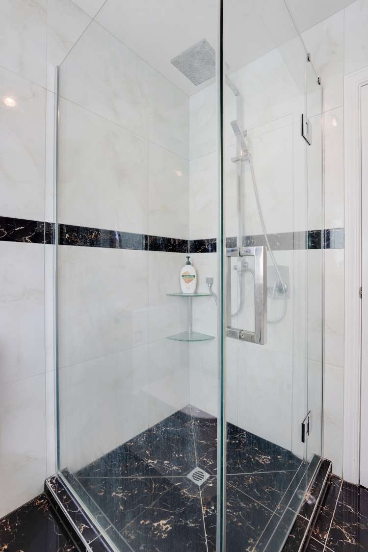 5 Fong Road Flat Bush_14