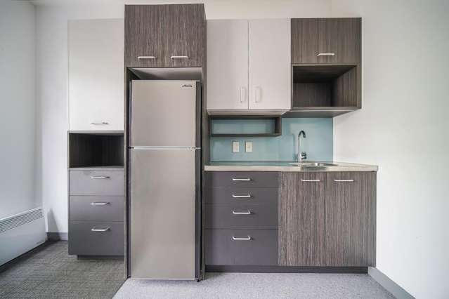 Eden Terrace Modern Studio