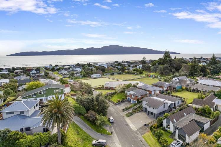 23 and 23A Toru Road Paraparaumu Beach_20