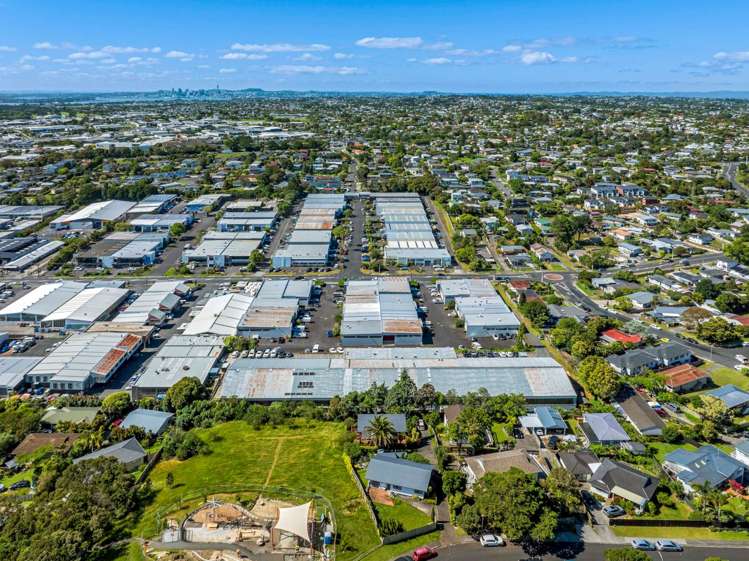 Unit F/44-48 Ellice Road Wairau Valley_16