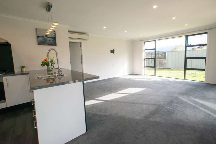 37 Albert Drive Clyde_16