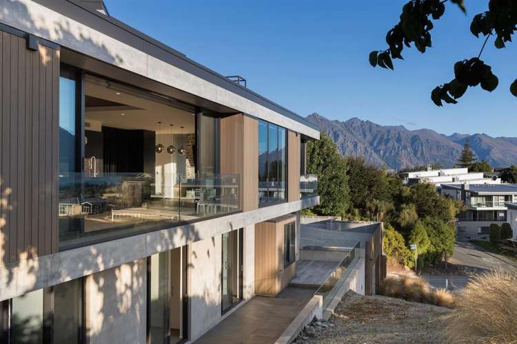 1/3 Kerry Drive Queenstown_13