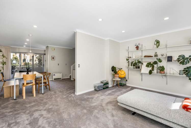 35/305 Evans Bay Parade Hataitai_8