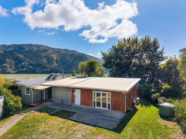 948 Queen Charlotte Drive Linkwater_3