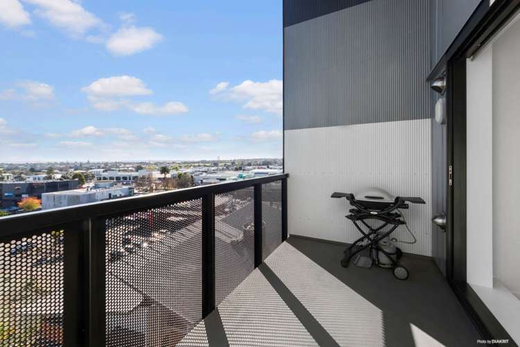 624/38 Mccrae Way New Lynn_3