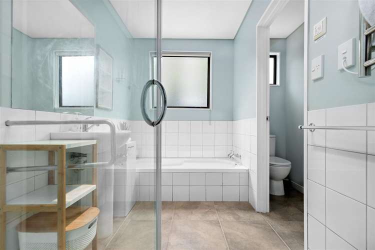 7 Mckerrow Place Fernhill/Sunshine Bay_22